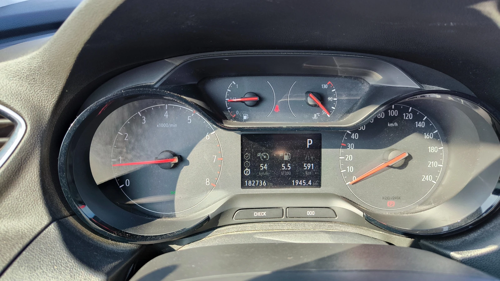 Opel Grandland X, снимка 17 - Автомобили и джипове - 54183866
