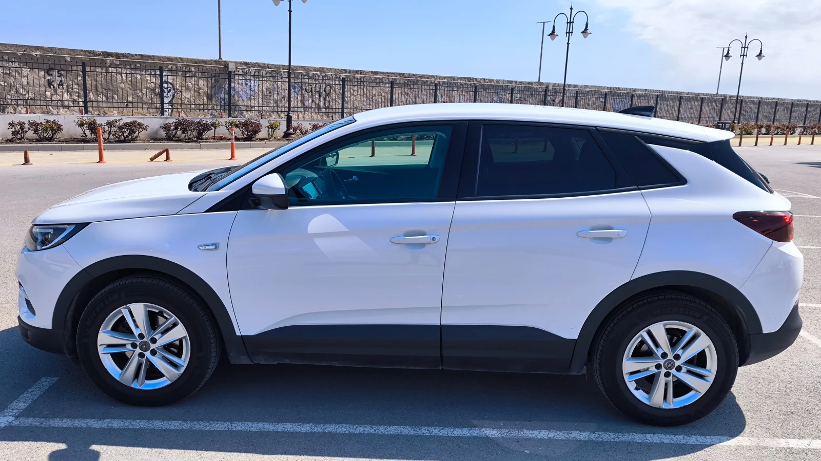 Opel Grandland X, снимка 2 - Автомобили и джипове - 54183866