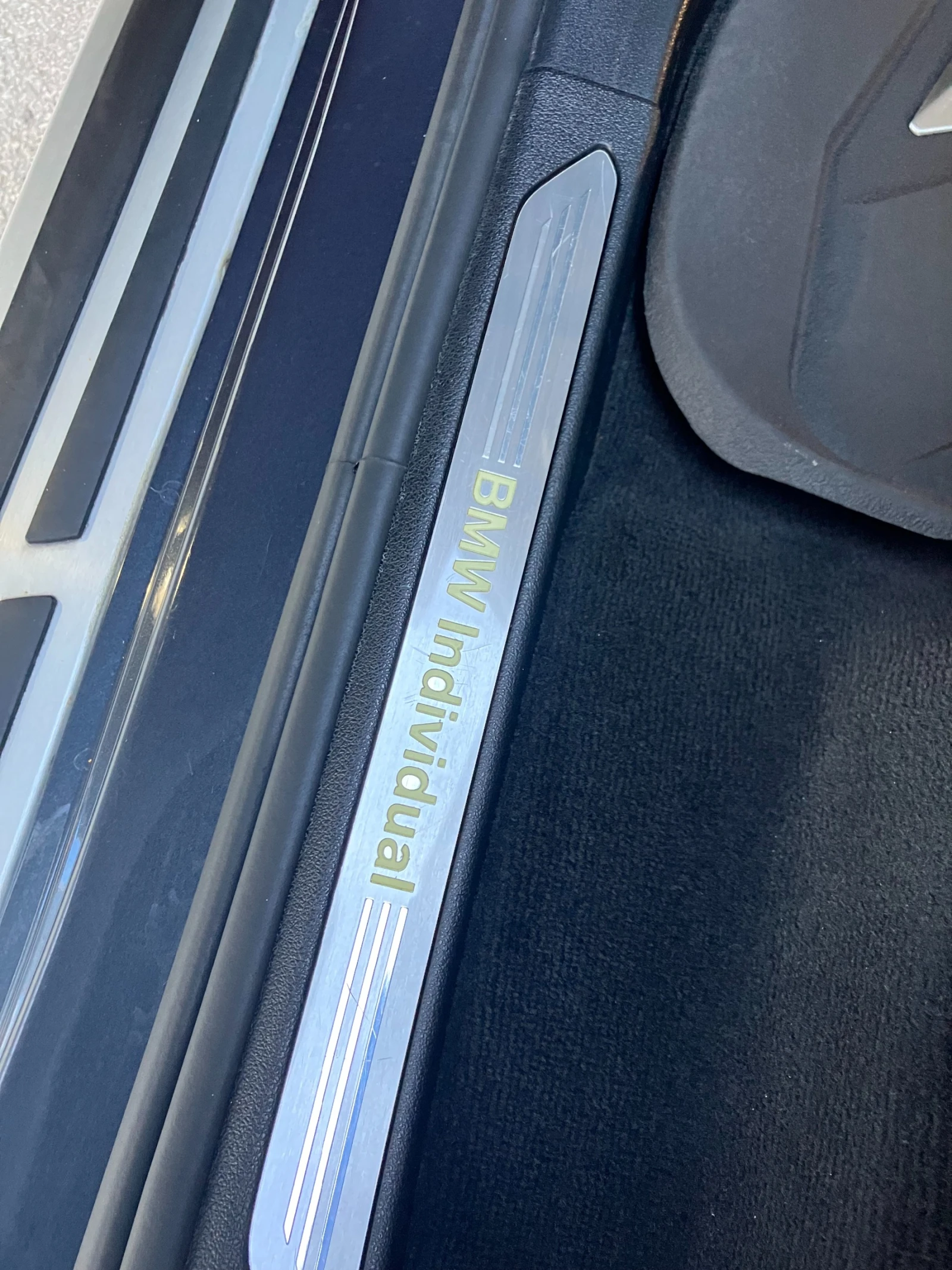 BMW X7 4.0 xDrive, Individual, Panorma , снимка 17 - Автомобили и джипове - 54632359