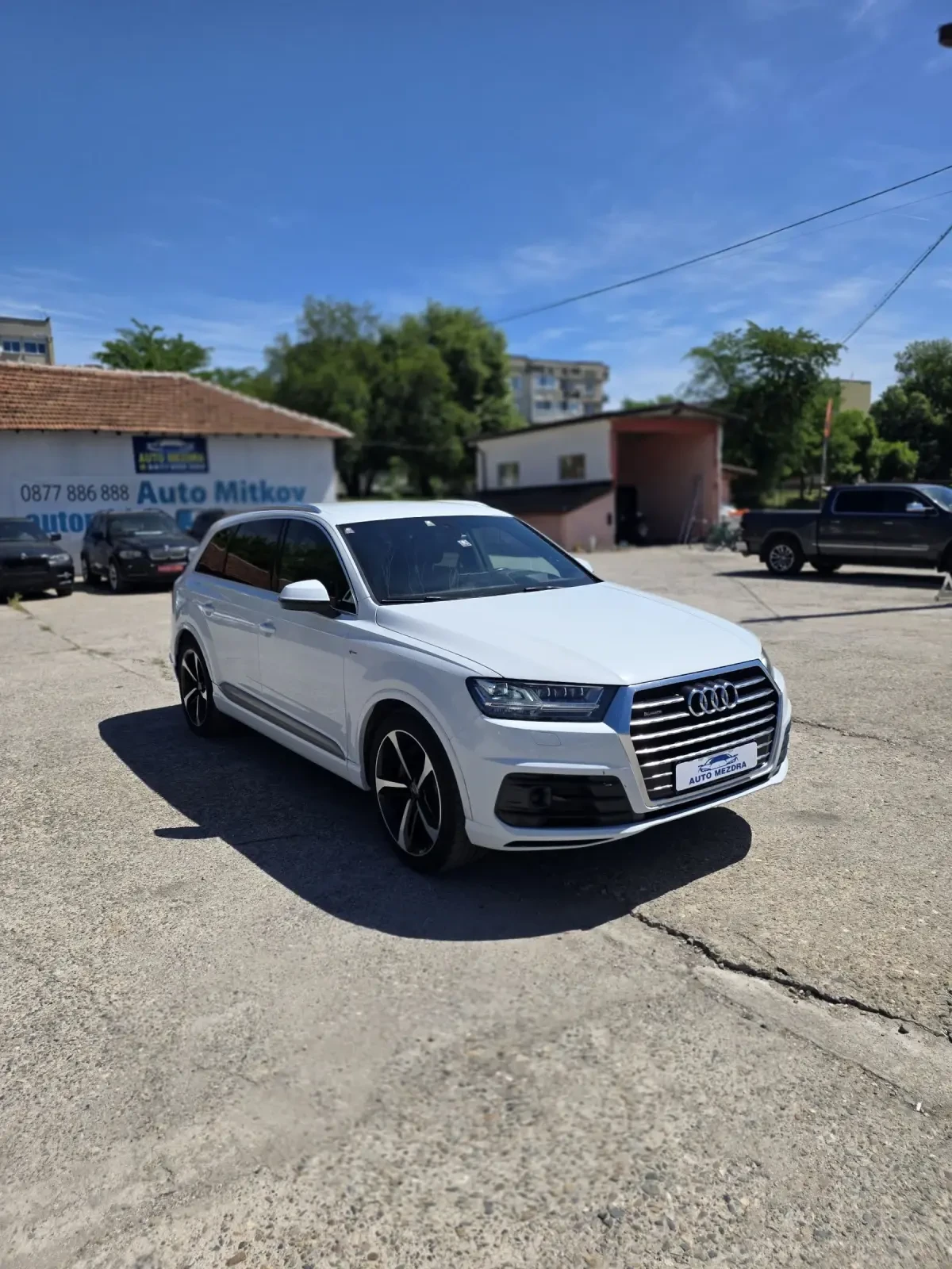 Audi Q7 3.0tdi S-line 7-местен , снимка 2 - Автомобили и джипове - 54734126