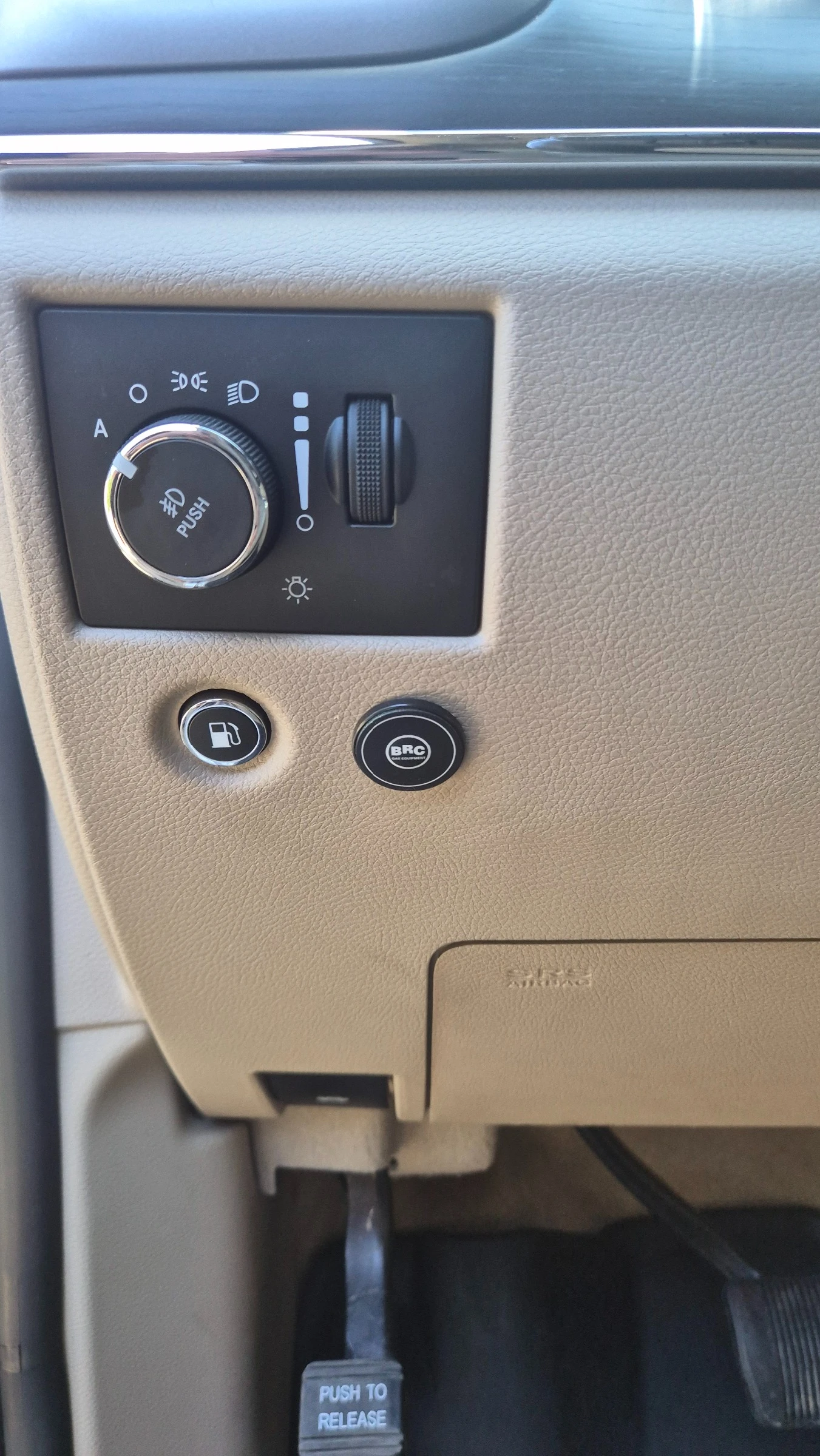 Jeep Grand cherokee Overland HEMI, снимка 8 - Автомобили и джипове - 54986027