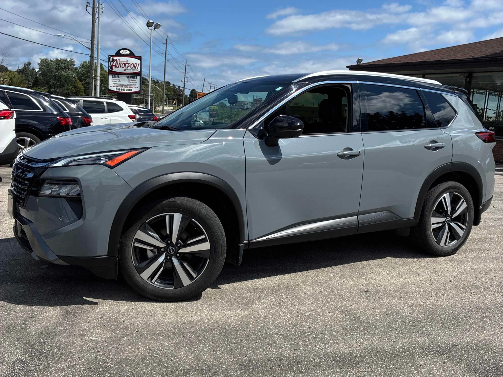 Nissan Rogue * SL * АВТОКРЕДИТ БЕЗ ПЪРВОНАЧАЛНА ВНОСКА* , снимка 2 - Автомобили и джипове - 55901922