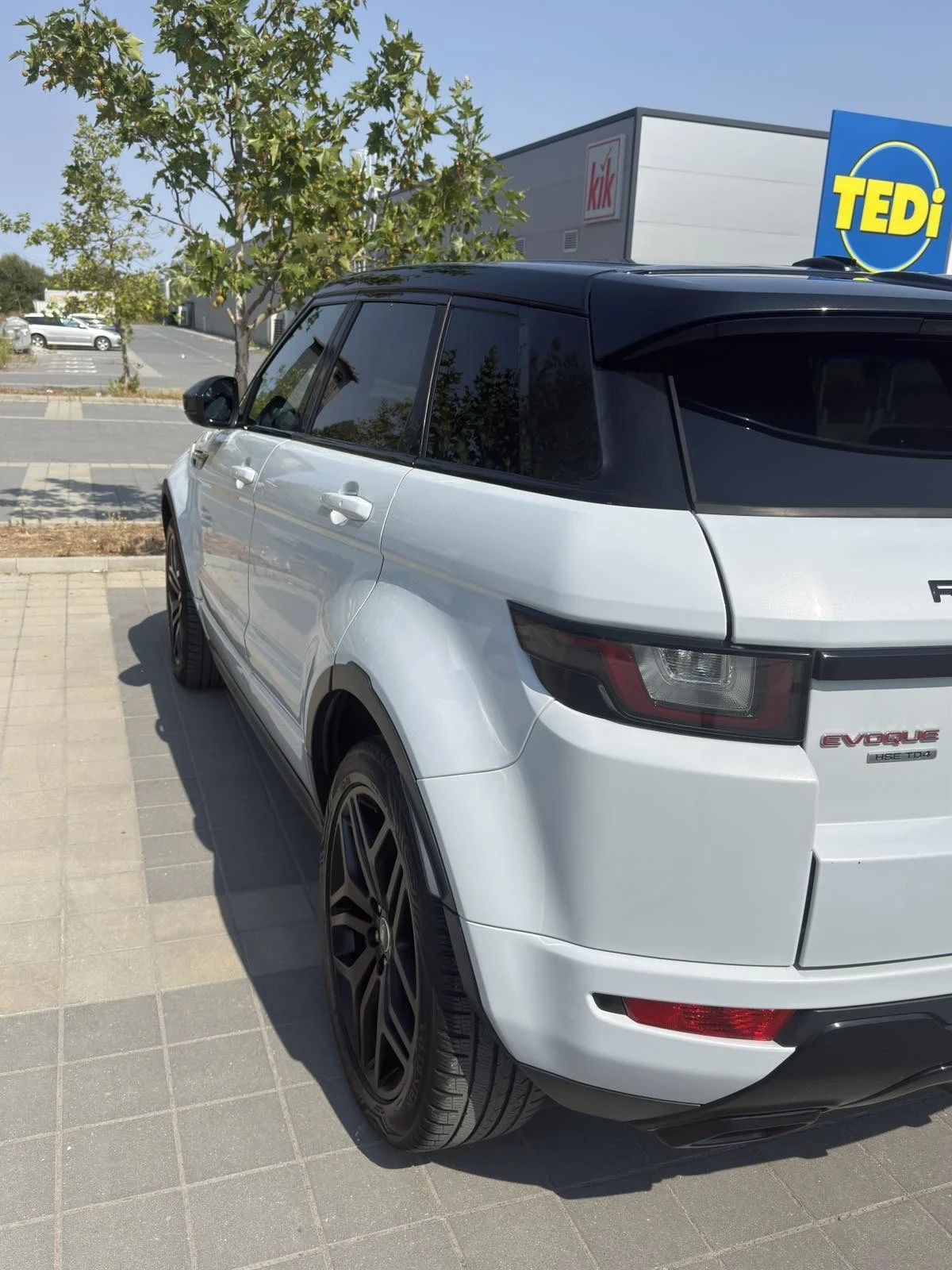 Land Rover Evoque 190000, снимка 8 - Автомобили и джипове - 56311041