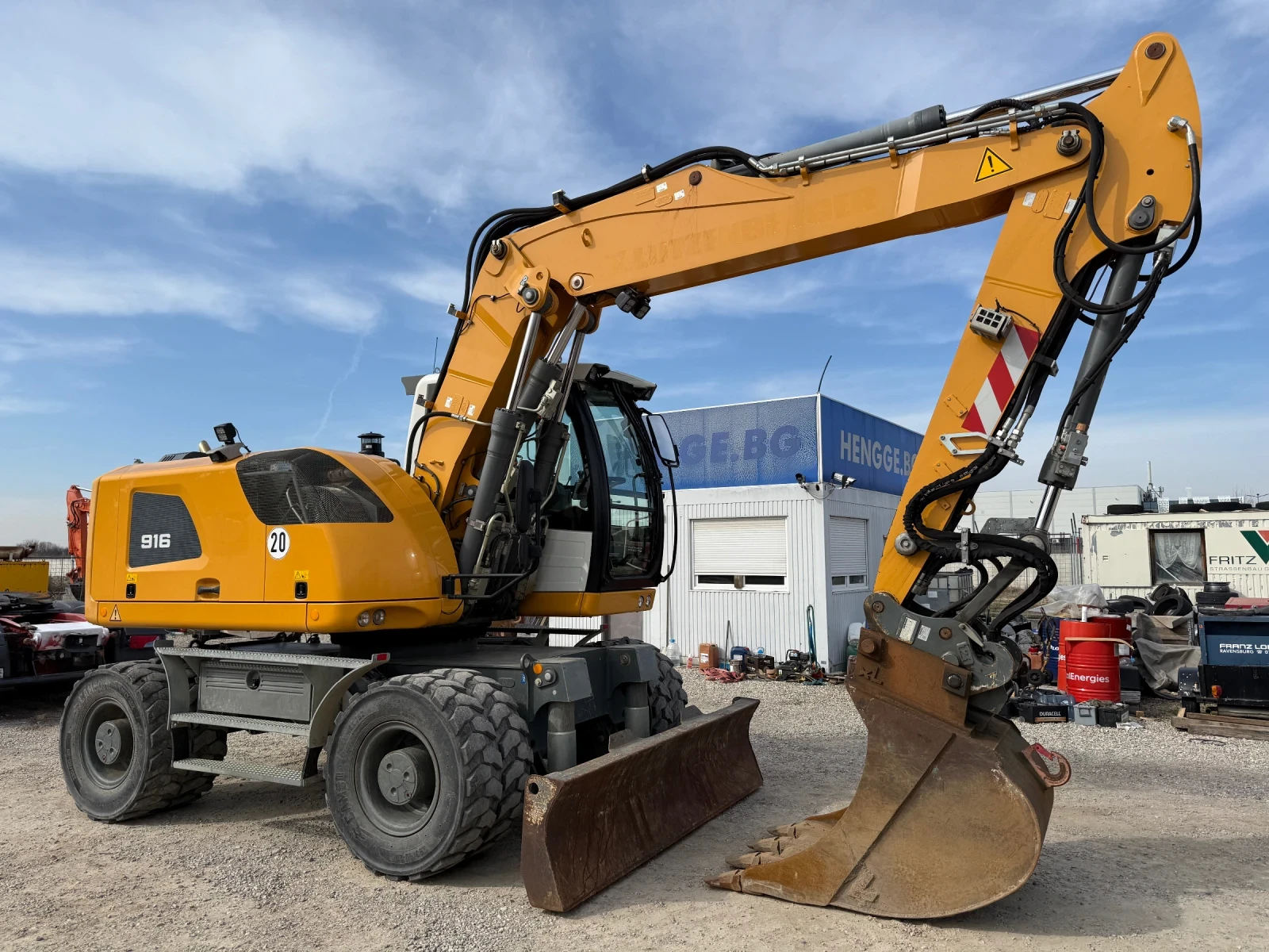 Багер Liebherr A 916 - изображение 3