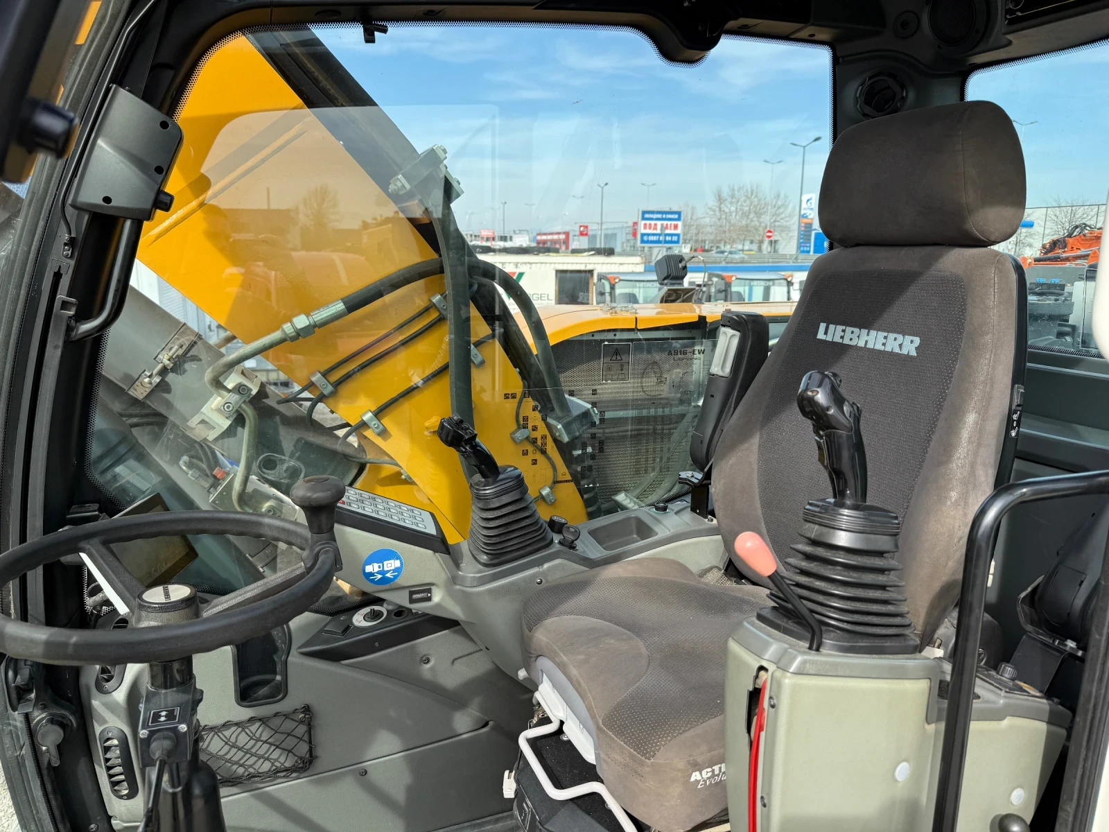 Багер Liebherr A 916 - изображение 9