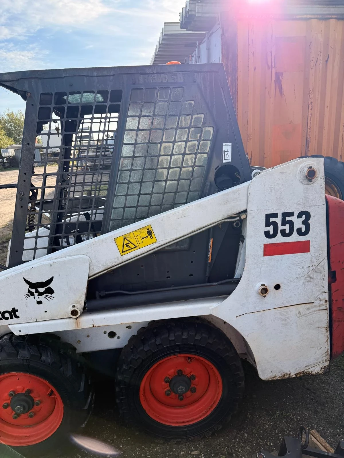Мини челни товарачи Bobcat 553, снимка 9 - Индустриална техника - 56348383