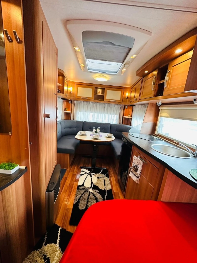 Каравана HYMER / ERIBA Sporting, снимка 13 - Каравани и кемпери - 43133392