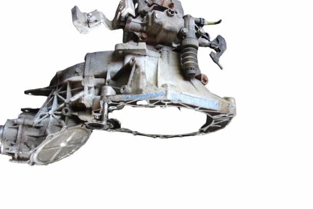      900 .3, 2020 ., 44  | Mobile.bg   2