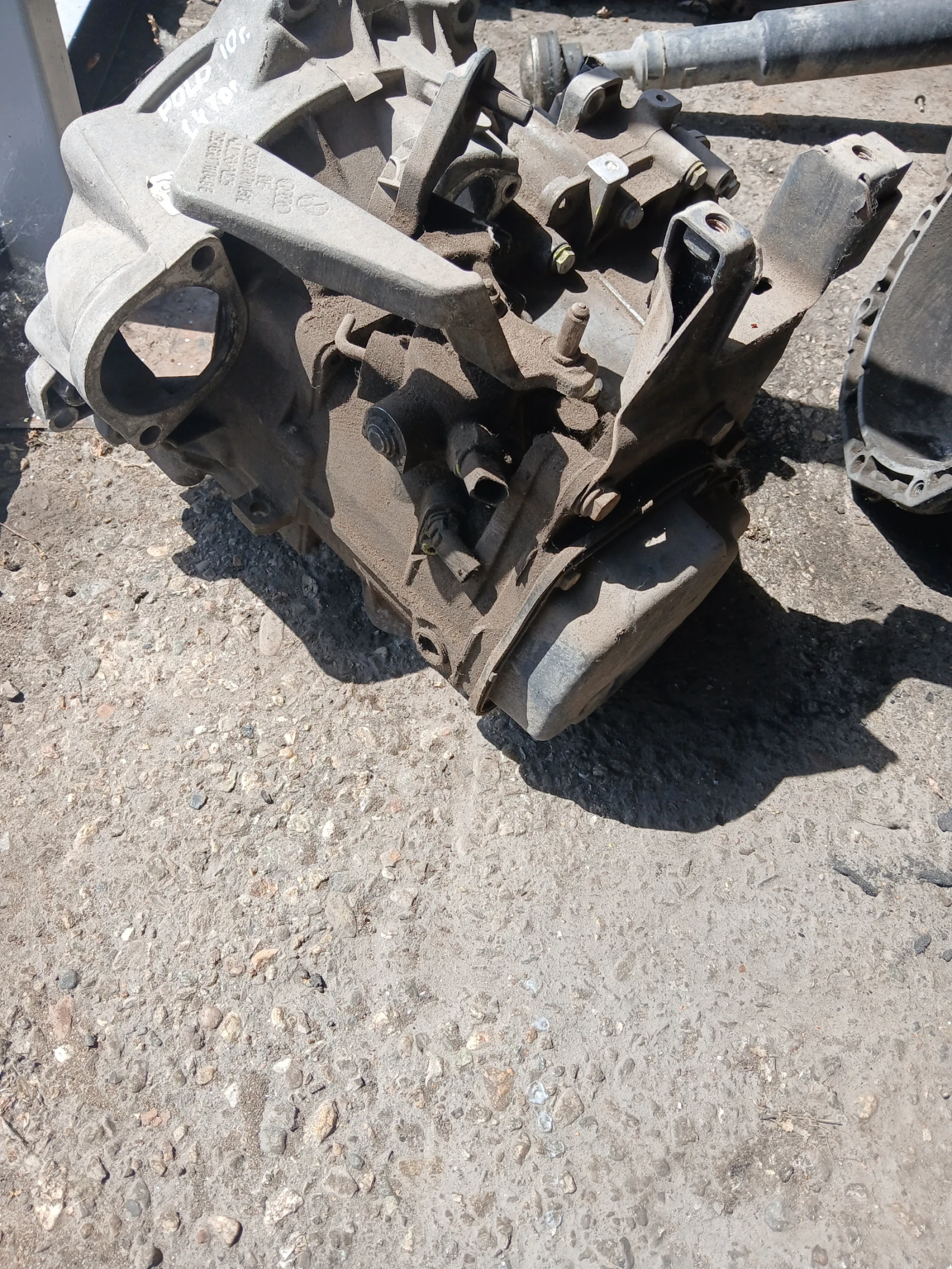 02R 301 103 C скорости ръчни  VW Polo 2010г, снимка 4 - Части - 55230232