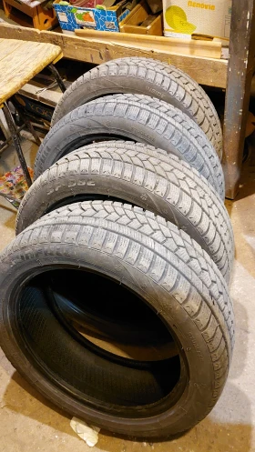 Гуми Зимни 205/50R17, снимка 1