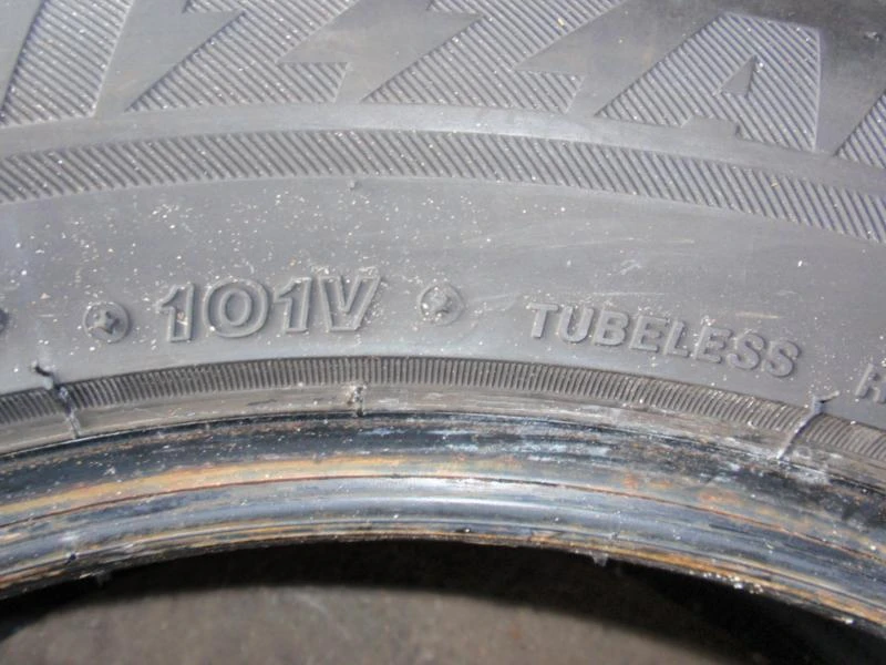 Гуми Всесезонни 225/55R17, снимка 10 - Гуми и джанти - 7896910