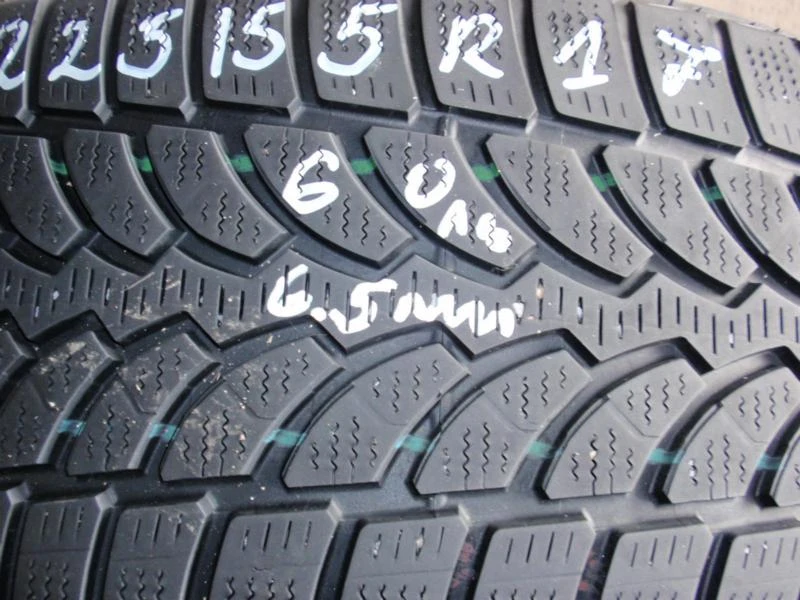 Гуми Всесезонни 225/55R17, снимка 4 - Гуми и джанти - 7896910