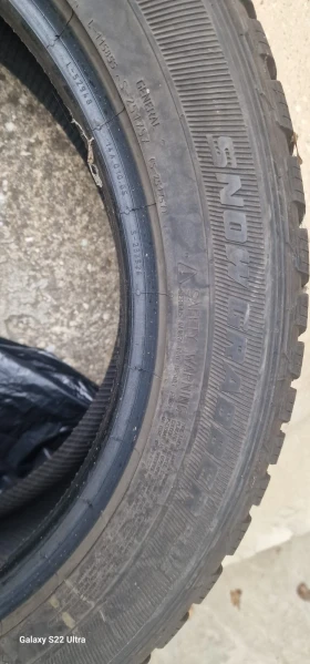 Гуми Зимни 225/55R18, снимка 4 - Гуми и джанти - 48257091