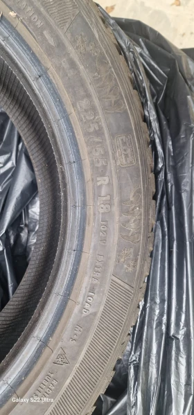 Гуми Зимни 225/55R18, снимка 3 - Гуми и джанти - 48257091