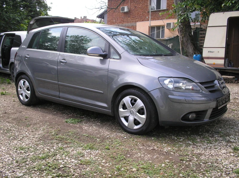 VW Golf Plus 1, 6 I -102ks GAS, снимка 1 - Автомобили и джипове - 47205004