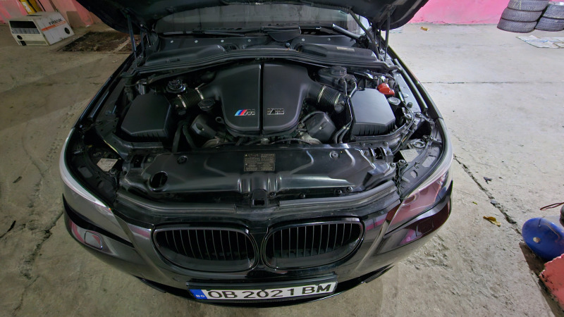 BMW M5 V10, снимка 15 - Автомобили и джипове - 44305654