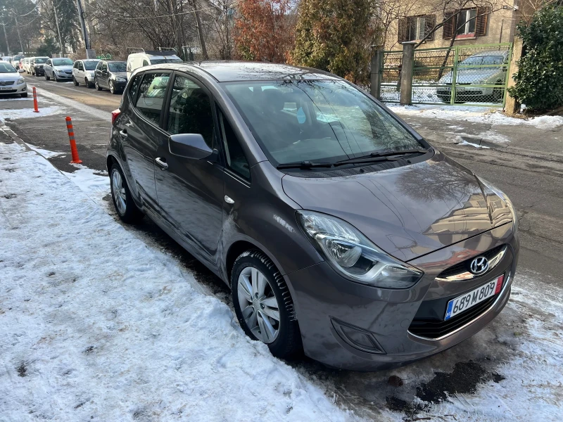 Hyundai Ix20, снимка 2 - Автомобили и джипове - 48577983