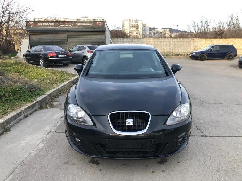 Seat Leon 1.6 TDI 105 к.с перфектен, снимка 5 - Автомобили и джипове - 48601682