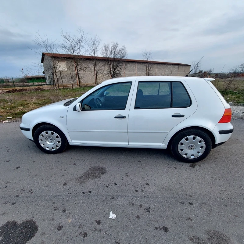 VW Golf, снимка 2 - Автомобили и джипове - 49117246