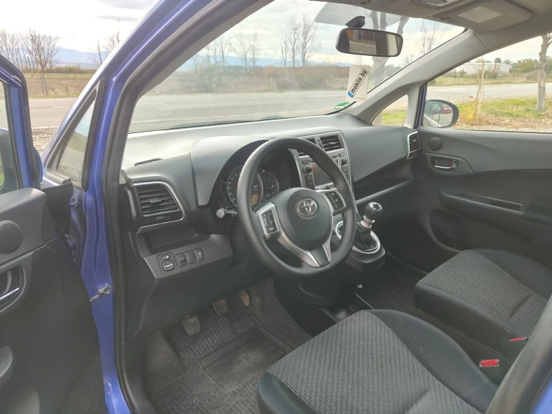 Toyota Verso S 1.4 d4d 6 speed EVRO 5, снимка 10 - Автомобили и джипове - 51274066