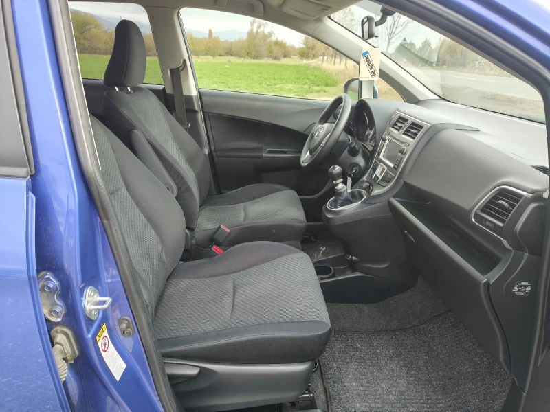 Toyota Verso S 1.4 d4d 6 speed EVRO 5, снимка 12 - Автомобили и джипове - 51274066