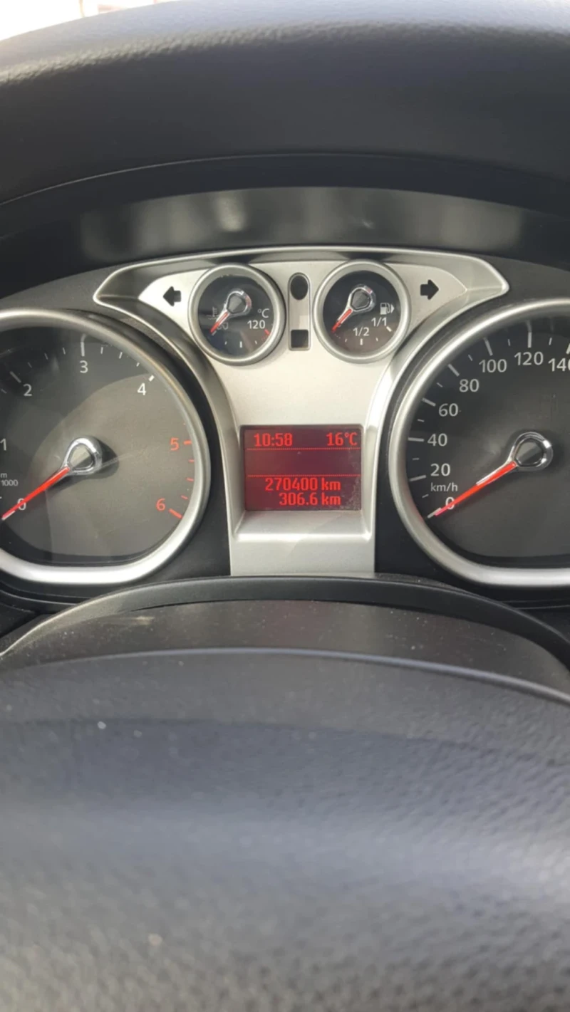 Ford Focus, снимка 2 - Автомобили и джипове - 52280085