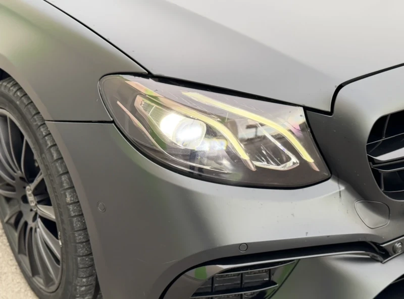 Mercedes-Benz E 220 BRABUS PAKET / 3D BURMASTER / WIDESCREEN / ПОДГРЕВ, снимка 8 - Автомобили и джипове - 52497532