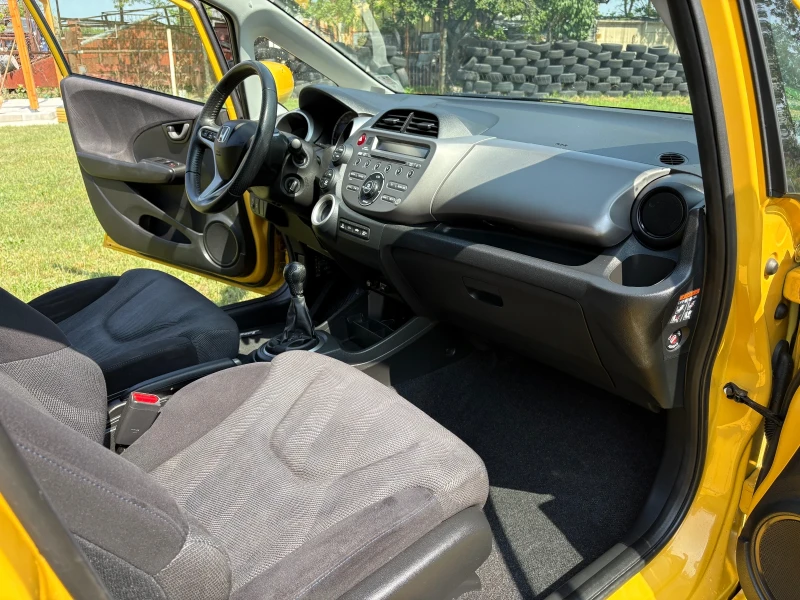 Honda Jazz, снимка 8 - Автомобили и джипове - 53088939