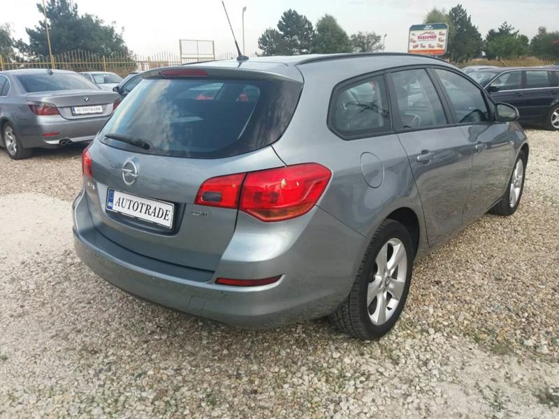 Opel Astra 1.7CDTI/SPORT, снимка 5 - Автомобили и джипове - 19251200