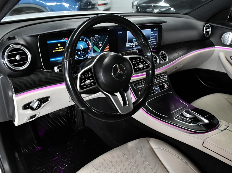 Mercedes-Benz E 350 AMG PKG* * DIGITAL* * AMBIENT, снимка 7 - Автомобили и джипове - 53466912