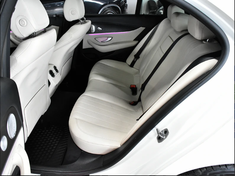 Mercedes-Benz E 350 AMG PKG* * DIGITAL* * AMBIENT, снимка 12 - Автомобили и джипове - 53466912