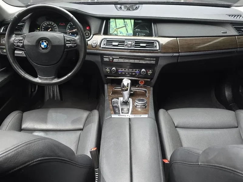 BMW 750 (F01) 750Li, снимка 13 - Автомобили и джипове - 55091048