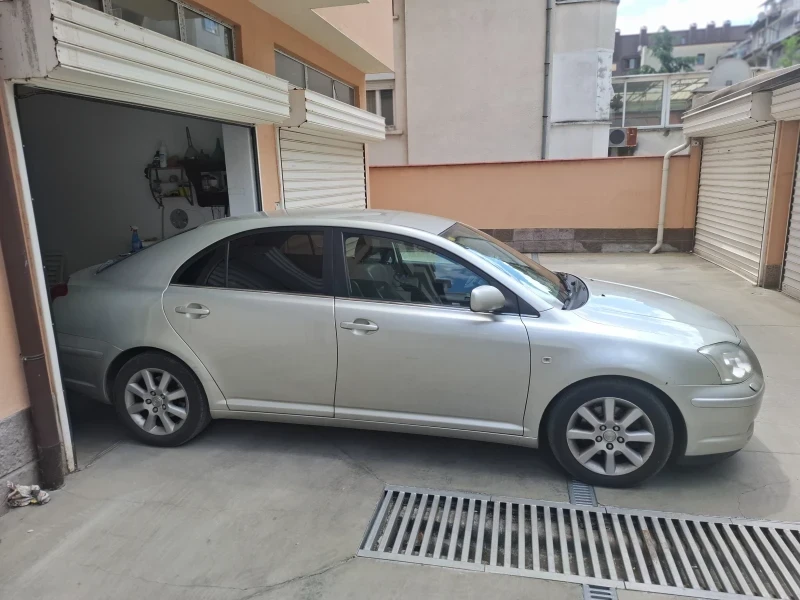 Toyota Avensis, снимка 3 - Автомобили и джипове - 55977587