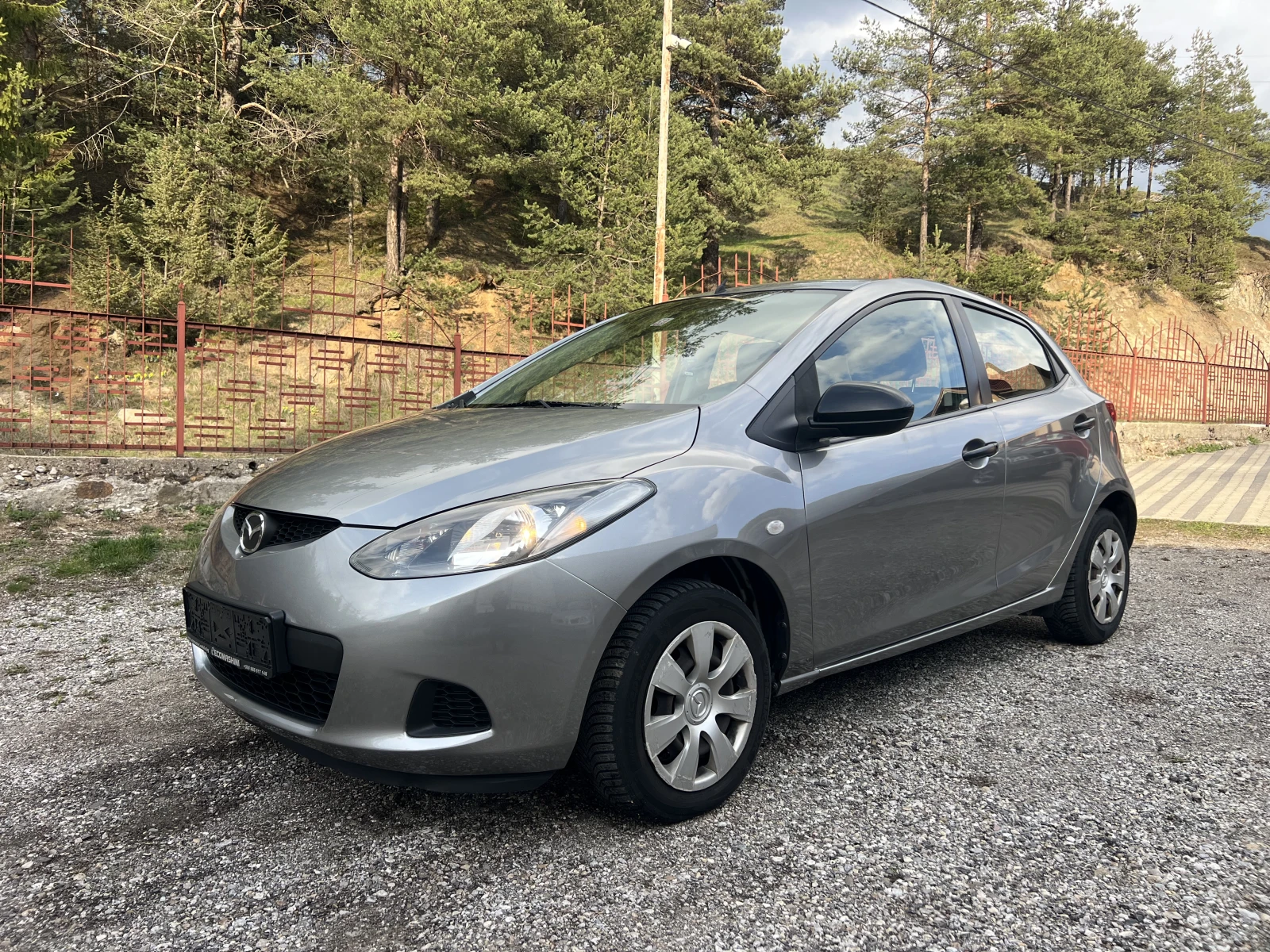 Mazda 2 1.3I* , Клима, Нов Внос, ,  - изображение 3