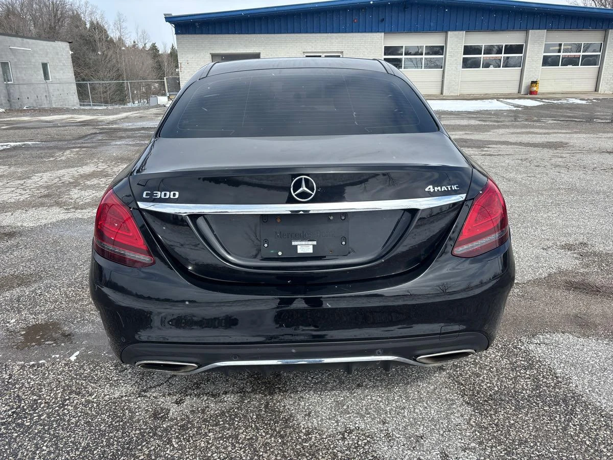 Mercedes-Benz C 300 * CARFAX* АВТОФИНАНСИРАНЕ* БЕЗ ПЪРВОНАЧАЛНА ВНОСКА - изображение 4