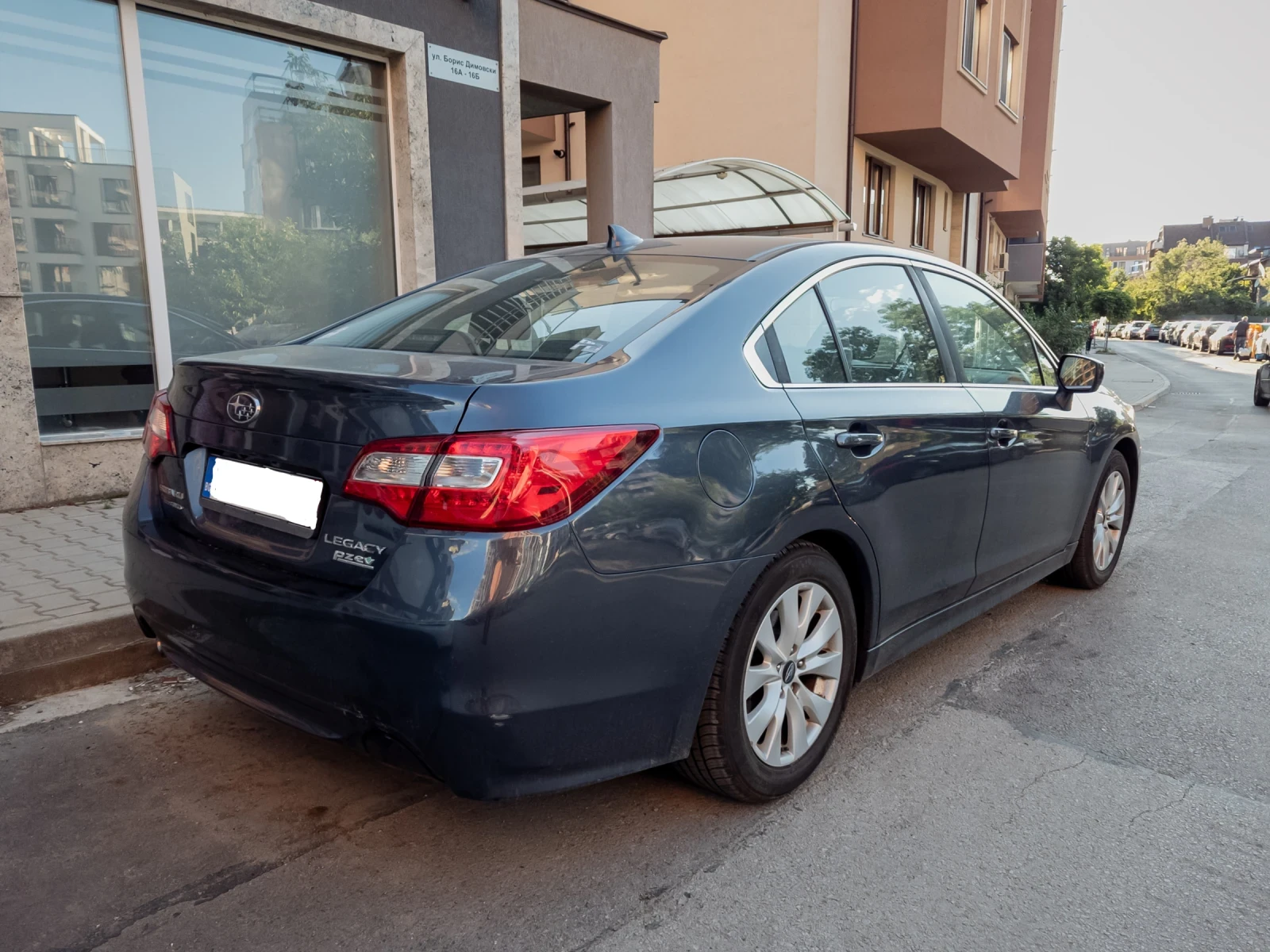 Subaru Legacy Premium - изображение 4