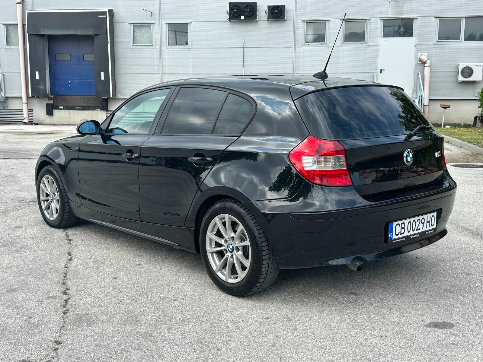 BMW 118 2.0d 122 к.с. - изображение 3