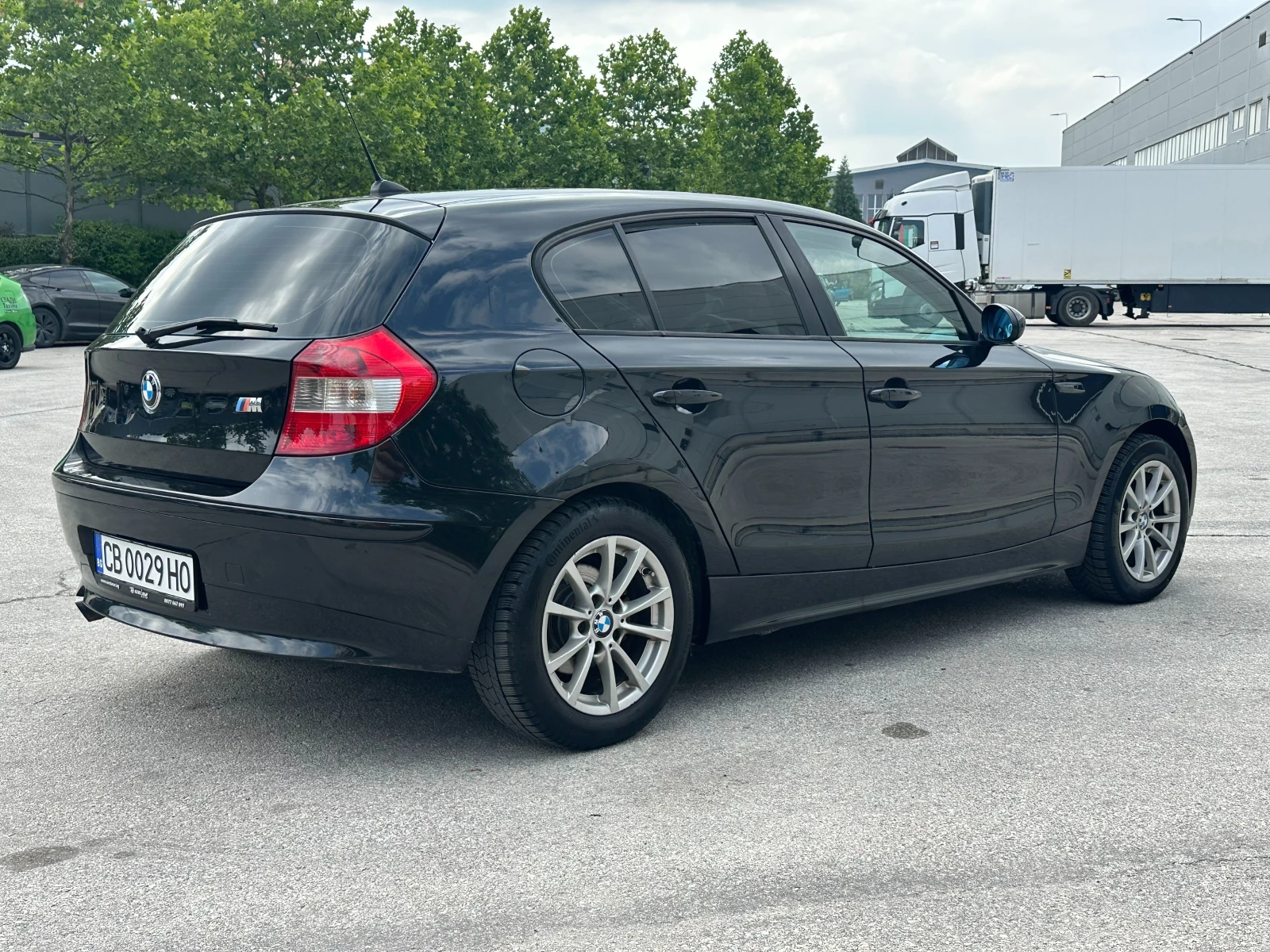 BMW 118 2.0d 122 к.с. - изображение 4