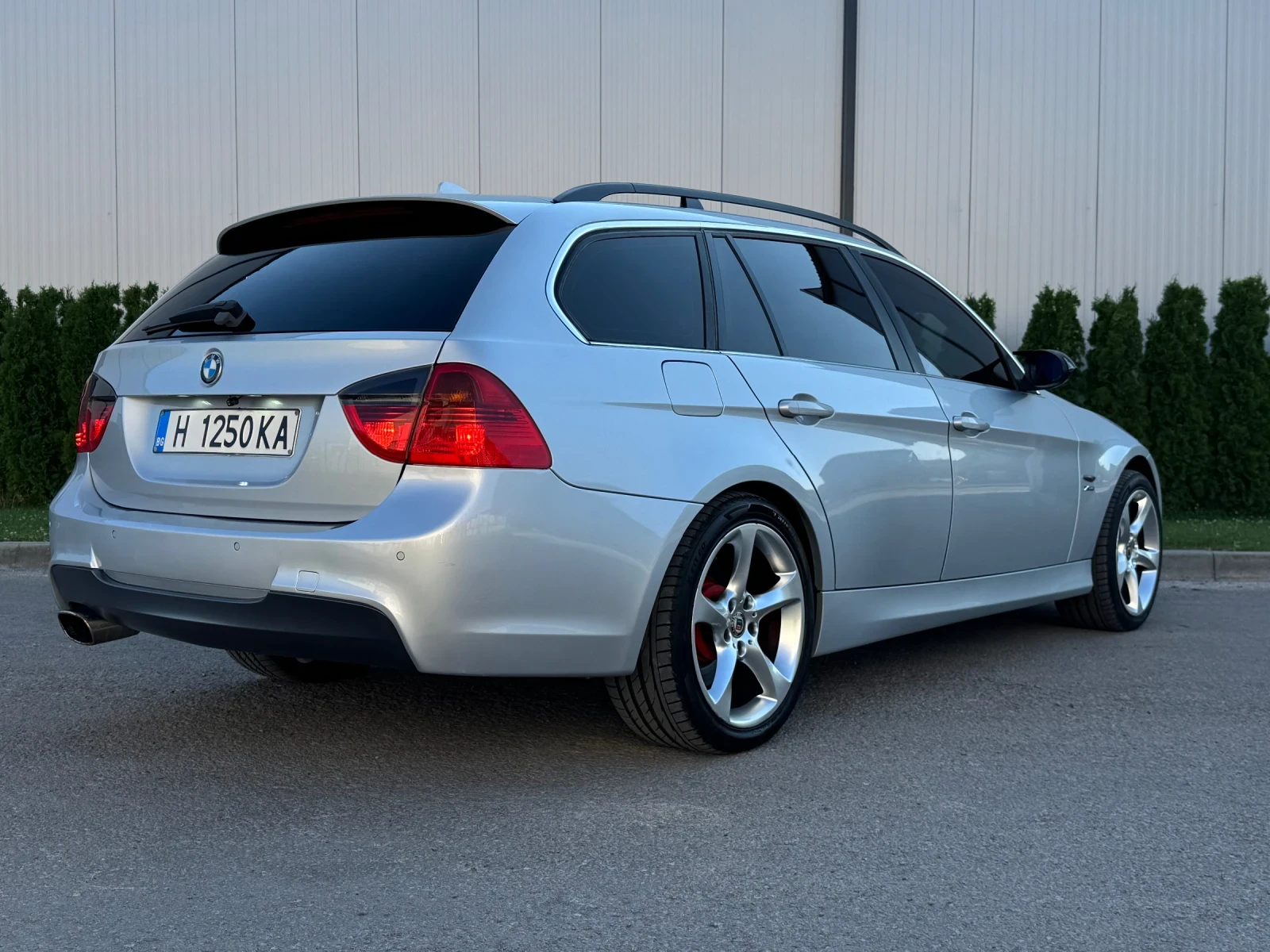 BMW 330 xDrive - изображение 2
