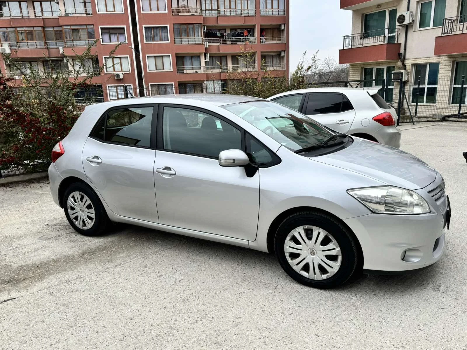 Toyota Auris 1, 33 - изображение 2
