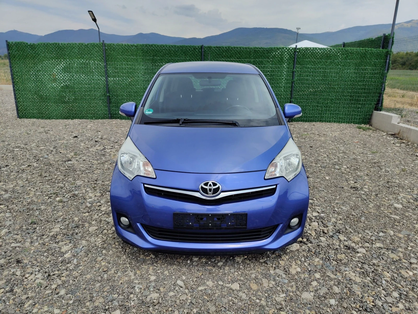 Toyota Verso S 1.4 d4d 6 speed EVRO 5 - изображение 2