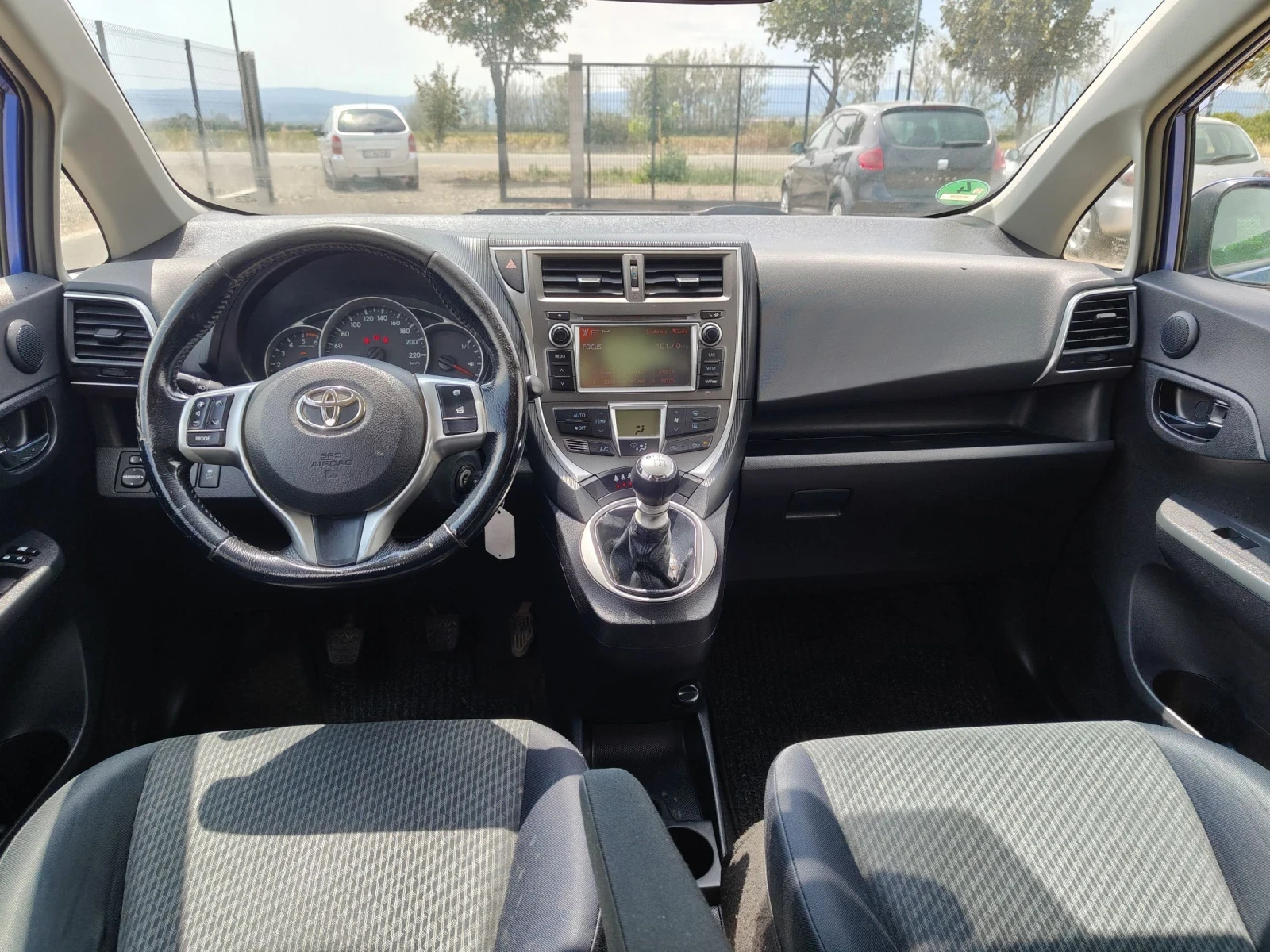 Toyota Verso S 1.4 d4d 6 speed EVRO 5 - изображение 10