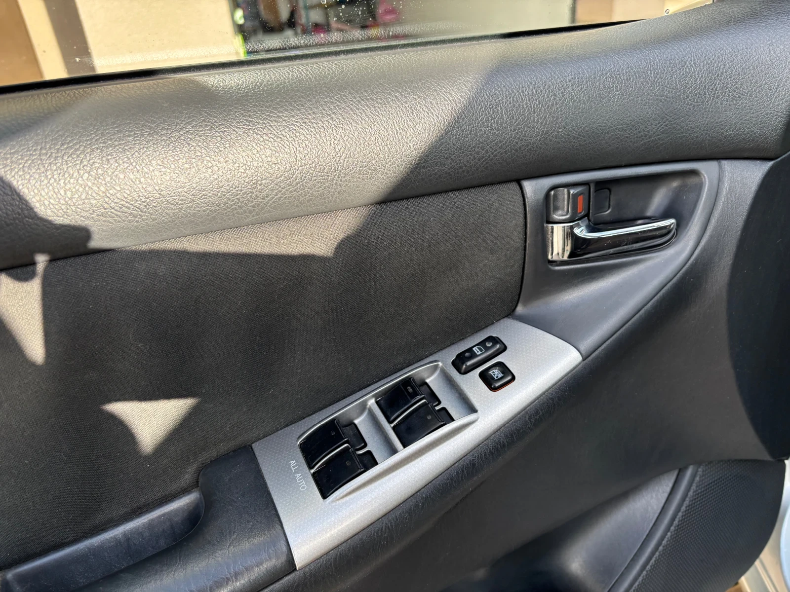 Toyota Corolla 1.4 - изображение 7