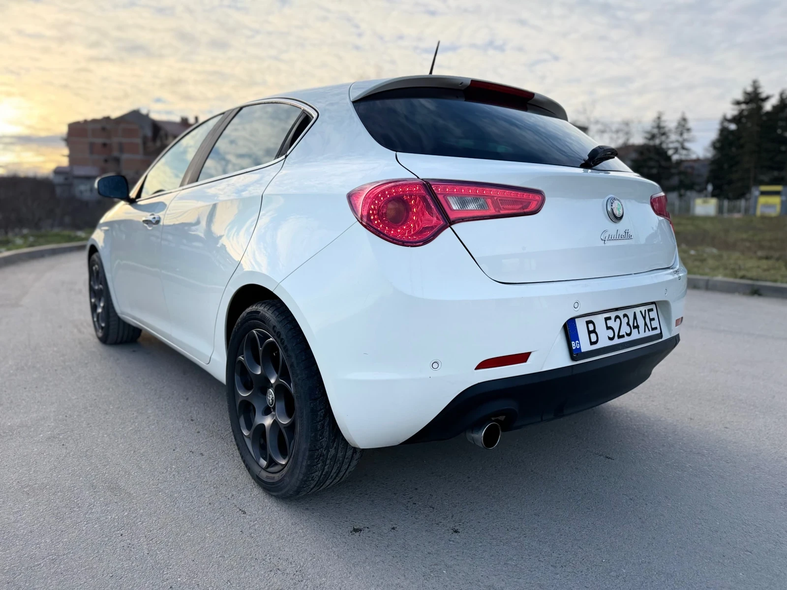 Alfa Romeo Giulietta 1.6 JTDM-2 105Hp 2013� 228000�� 2 ��������� ����  | Mobile.bg � ����������� 3