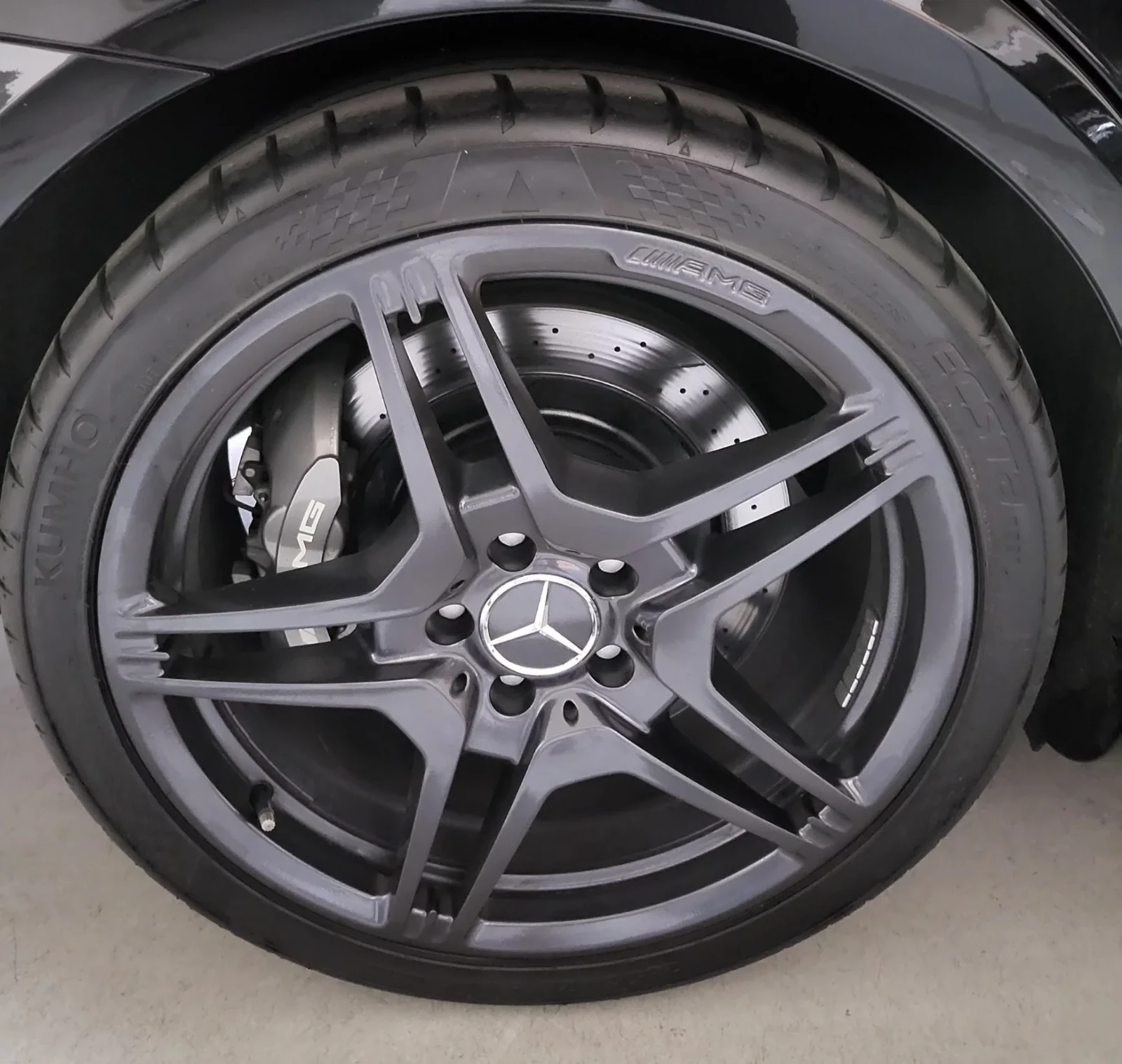 Mercedes-Benz E 63 AMG V8* HARMAN* ОБДУХ* ПАНО* КАТО НОВА* КРАЙНА ЦЕНА, снимка 15 - Автомобили и джипове - 54243534