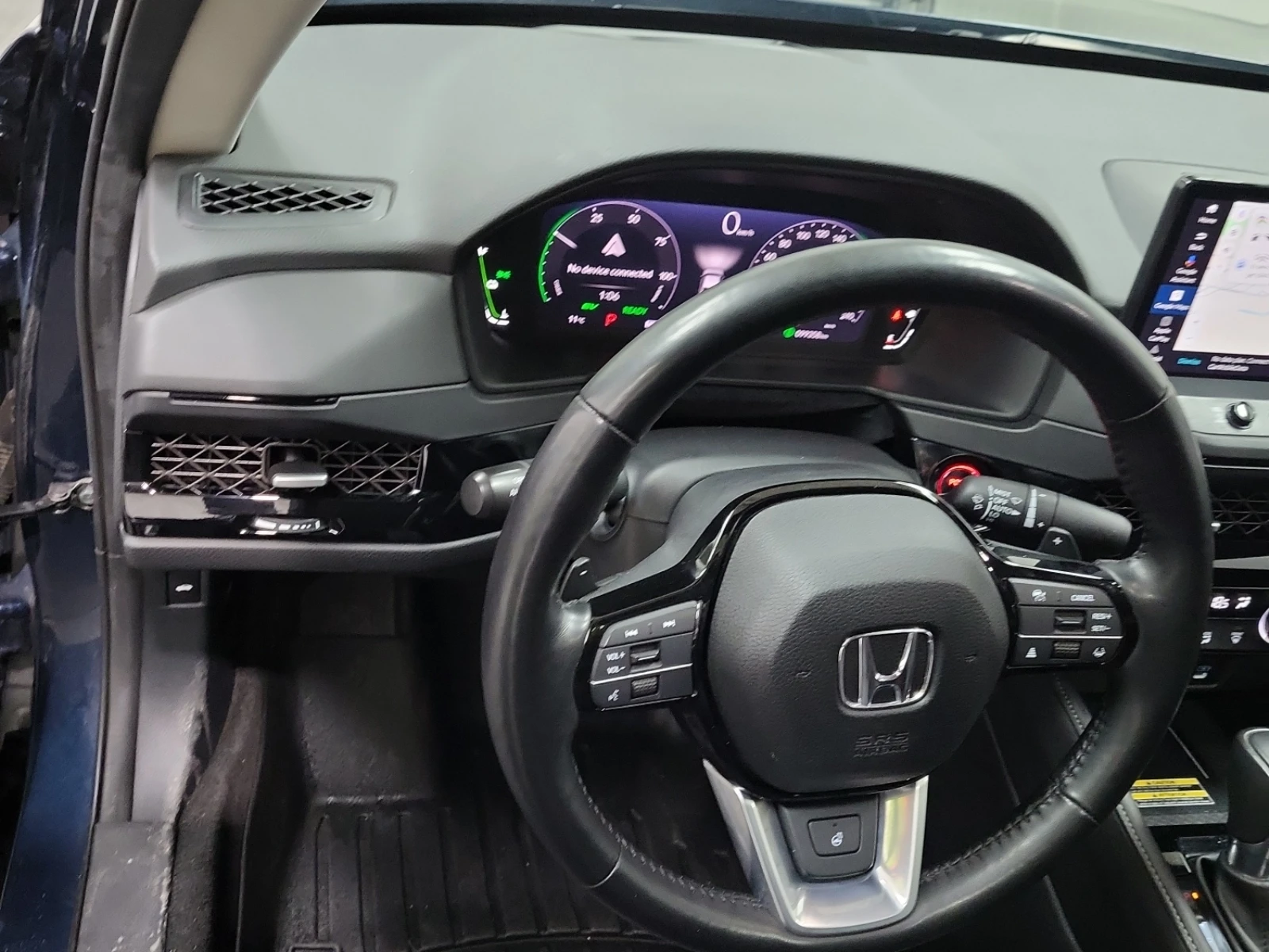 Honda Accord Hybrid * CARFAX * АВТО КРЕДИТ * Цена до БГ * , снимка 11 - Автомобили и джипове - 54599159