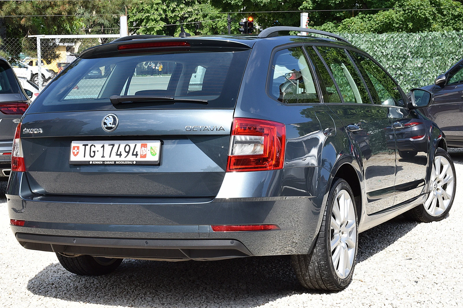 Skoda Octavia 2.0/150/DSG/Швейцария/ACC/Carplay/Navi/BLISS/, снимка 4 - Автомобили и джипове - 54621114