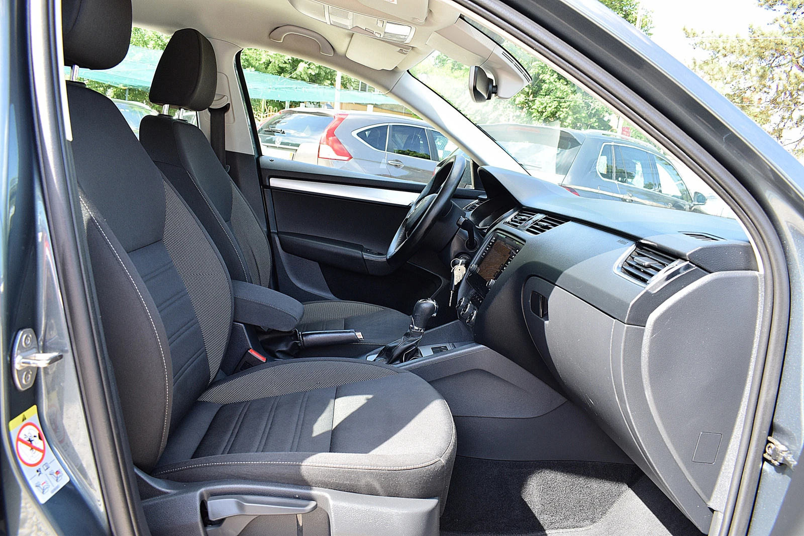 Skoda Octavia 2.0/150/DSG/Швейцария/ACC/Carplay/Navi/BLISS/, снимка 14 - Автомобили и джипове - 54621114