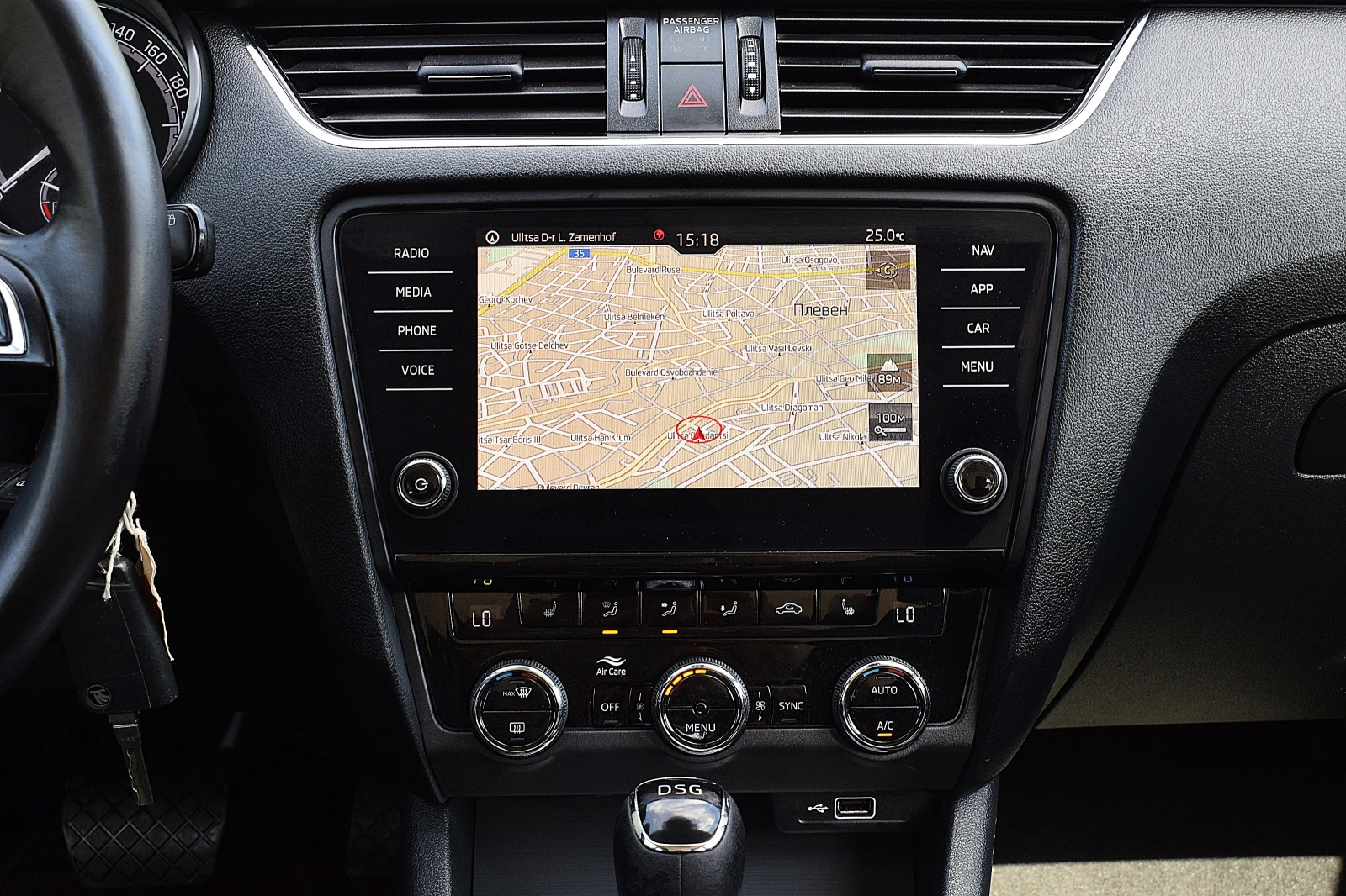 Skoda Octavia 2.0/150/DSG/Швейцария/ACC/Carplay/Navi/BLISS/, снимка 10 - Автомобили и джипове - 54621114