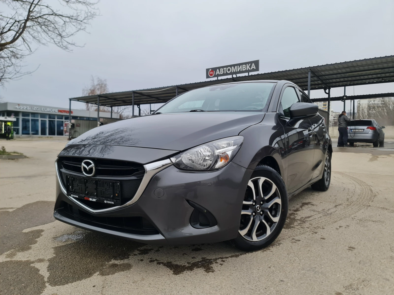 Mazda 2 KATO ЧИСТО НОВ